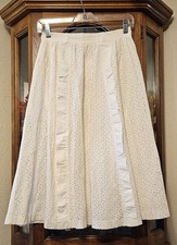 Vintage AGUIA Eyelet Cotton A Line Cottagecore Skirt Zipper Lined Waist 26"