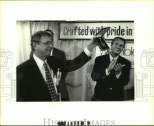 1994 Press Photo Senator John B. Breaux Hails Sidney Politzer's Innovation Award