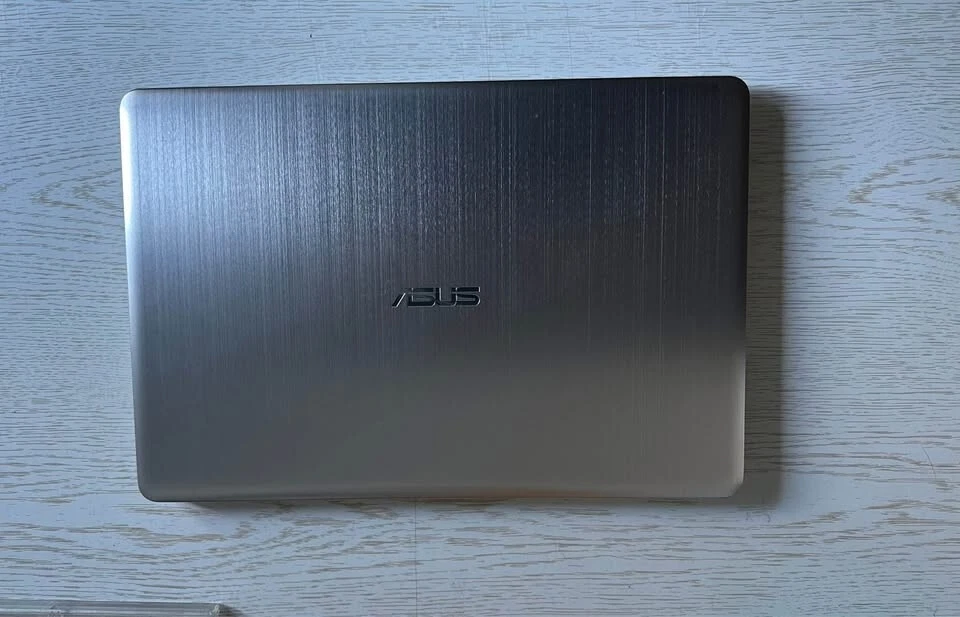 💻 ASUS VivoBook N580VD – Affidabile e ancora performante 💻 - Immagine 4 di 4