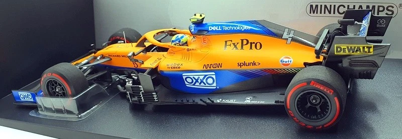 Minichamps 1/18 Scale 530 213404 McLaren F1 Team MCL35M Russian GP 2021 - Norris - Image 2 of 4