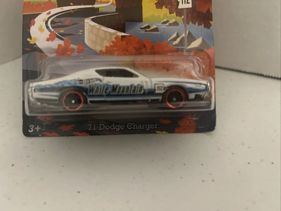 Dodge Charger White Mountain Hot Wheels HW Road Trippin' NH 112 19/32 '71 Foto 3 de 4