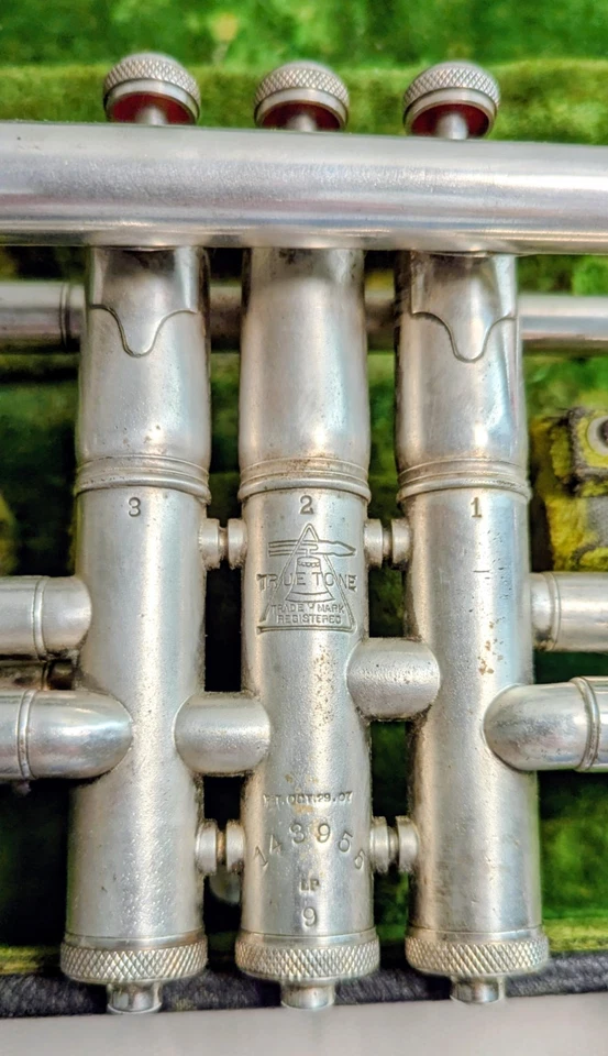 Rare 1923 Buescher True Tone Trumpet w/Case & Mouthpiece - Image 4 of 4
