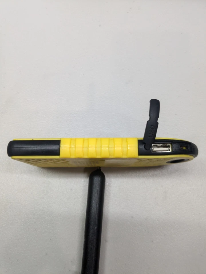 Banco de energía solar impermeable doble USB de 5000 mAh cargador de batería para teléfono celular Foto 3 de 4