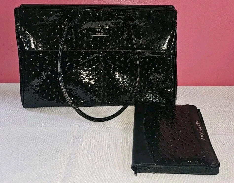 Consultora de Cosméticos Mary Kay Lg. Bolso de mano y planificador/organizador de charol negro Foto 2 de 4