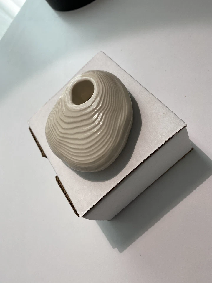 Daniel Arsham x Kohler x Design Miami - Candelabro de cerámica, 2021 Foto 2 de 4