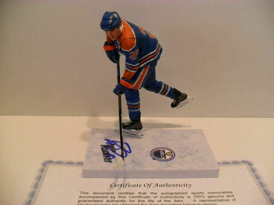 Дастин Пеннер с автографом Edmonton Oilers McFarlane сертификат подлинности ОЧЕНЬ ХОРОШИЙ АВТОГРАФ! - Изображение 3 из 4