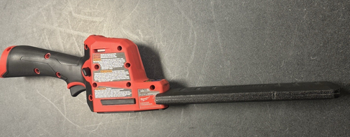 Milwaukee Hedge Trimmer M12 - Picture 9 of 12