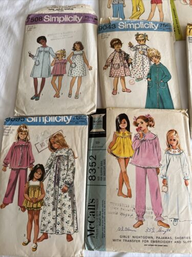 Lot of 22 Vintage Child / Toddler Patterns McCalls * Simplicity - Picture 2 of 6