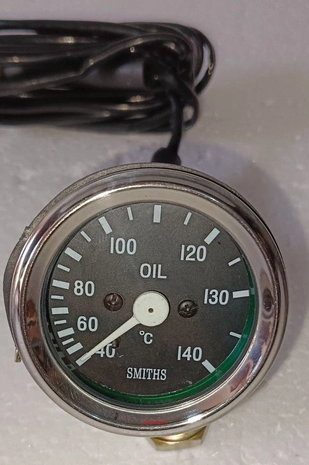 Smiths Gauge Kit Temp+ Oil+ Fuel+ Amp +Oil Temp+Speedometer +Tacho Replica - Image 4 of 4