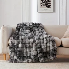 Faux Fur Throw Blanket for Couch, Cozy Soft and Fuzzy Plush Rabbit Fur Bubble Bl