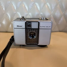 RICOH AUTO HALF E Half Frame 35mm Film Camera Silver Japan with Case 