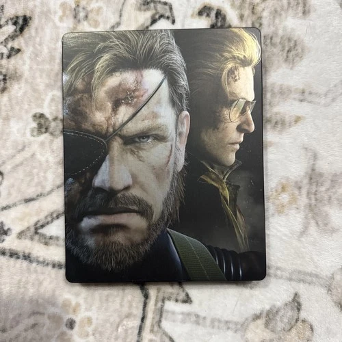 Metal Gear Solid V: The Phantom Pain Steelbook - PS4 + Game & Map