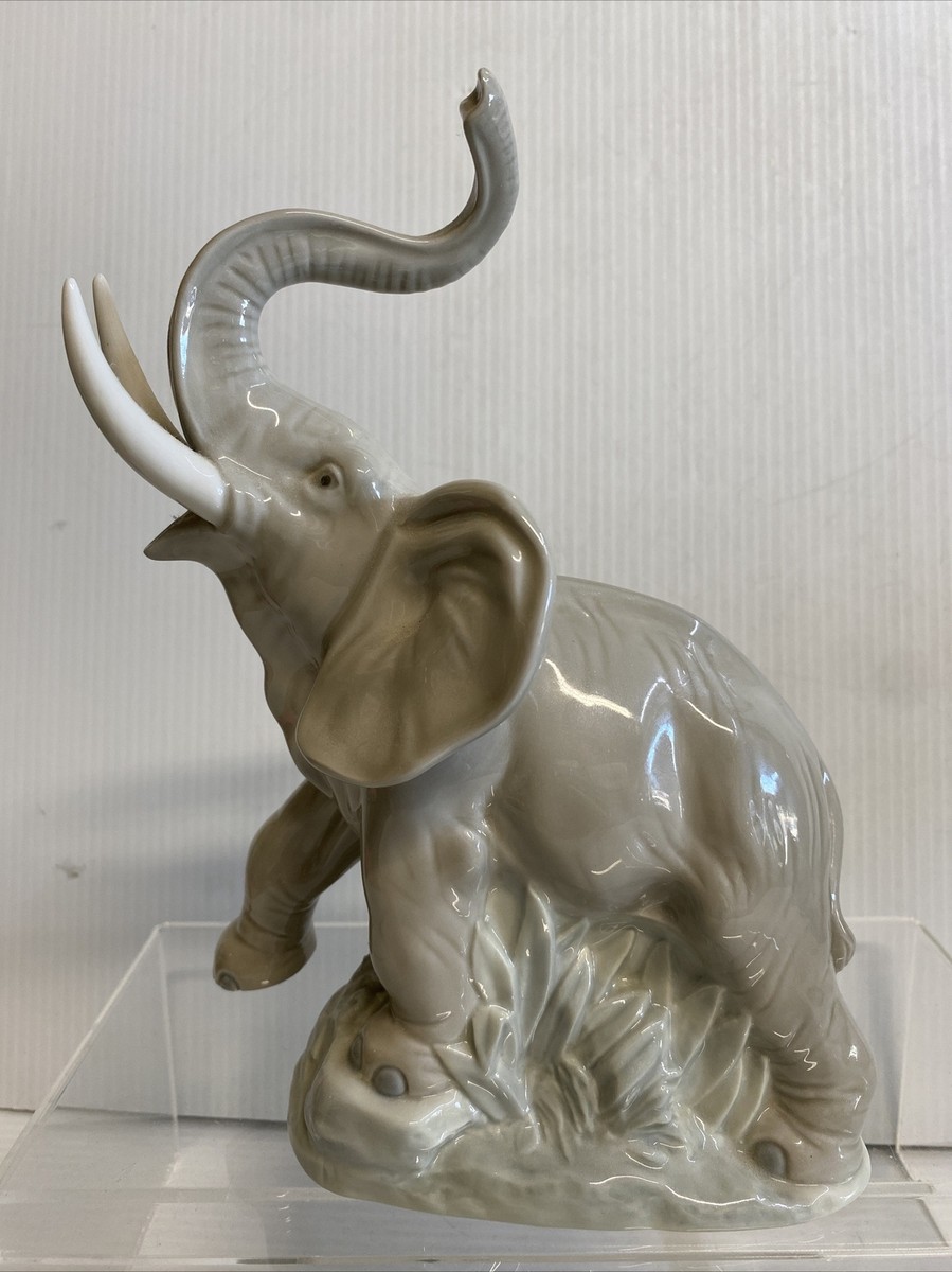 リヤドロ 像 Lladro Nao Elephant 像の置物 スペイン 雄叫び Amazon.co.jp: Lladro Nao Elephant リヤドロ 像の置物 スペイン