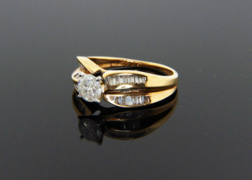 Chanel Camellia Onyx Diamond Ring J2938 White 750Wg 2410281 Chanel Camellia Onyx Diamond Ring J2938 White 750Wg 2410281