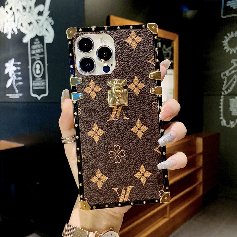 iPhone 14 & 14 Pro Max LV Leather Case