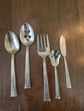 Pfaltzgaff 18/8 Serving set Savannah 2Lg. spoons 1with slots+