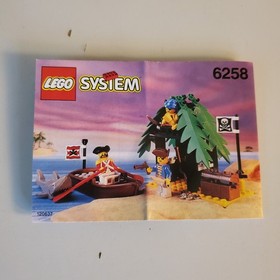 Lego 6258 Pirate Smuggler's Shanty Set Complete With Instructions