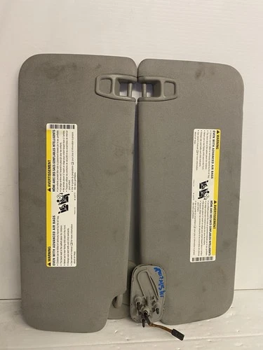 2014 Chevrolet Silverado 1500 Sunvisors Mirror Illumination LH & RH 544908429