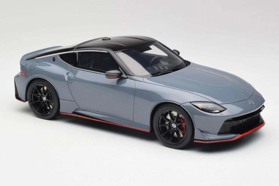 GT484 Nissan Z NISMO Stealth Grey GT Spirit 1/18 - Image 4 of 4