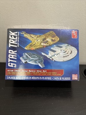 New Sealed POLOR LIGHTS STAR TREK DEEP SPACE NINE SET model kit 2014
