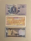 EGYPT, GUINEA, IRAQ - Lot of 3 Uncirculated banknotes Piastres, Francs, Dinars — photo 2