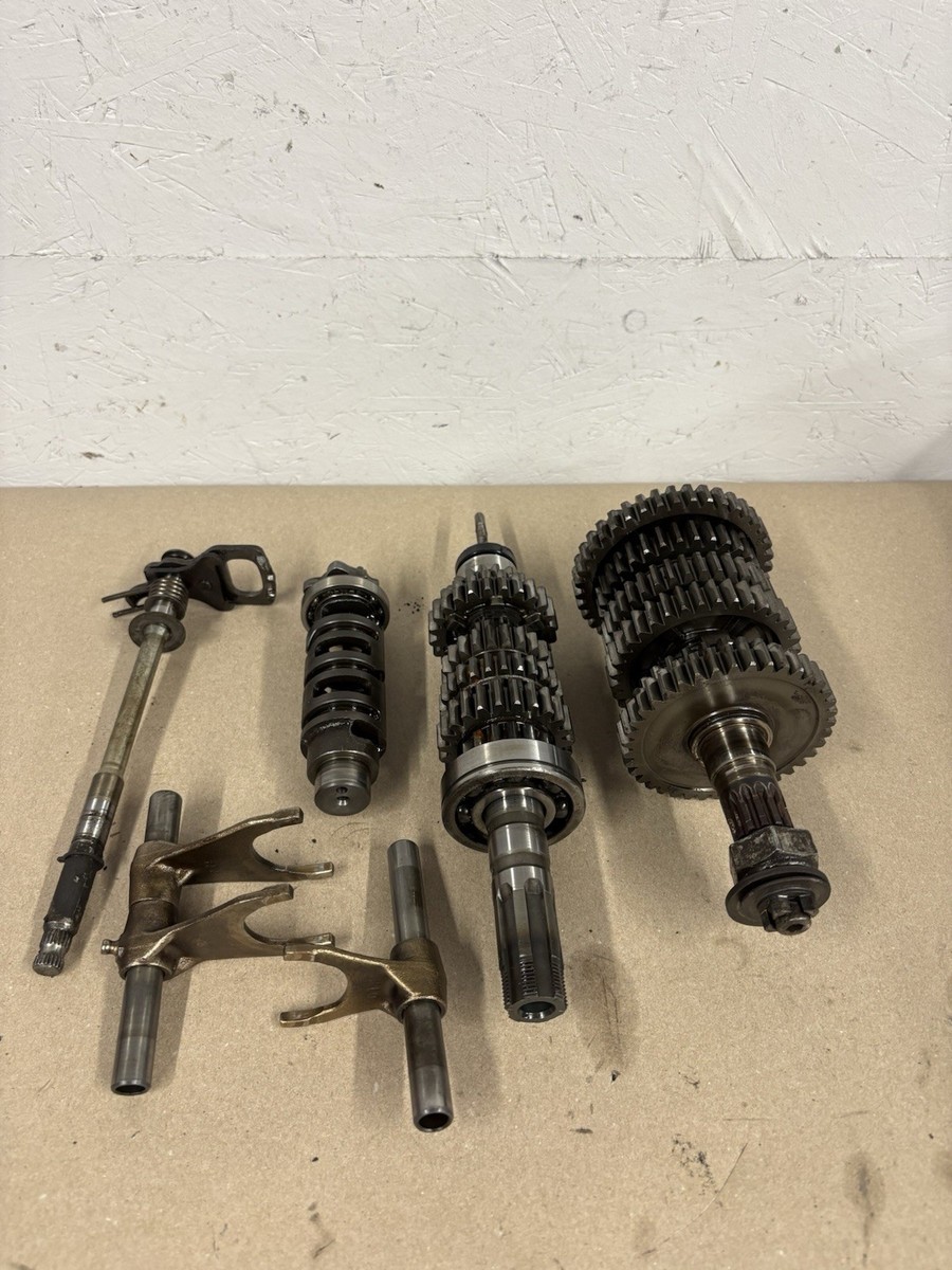 06-07 SUZUKI GSXR 750 GSXR 600 TRANSMISSION TRANS OUTPUT SHAFT