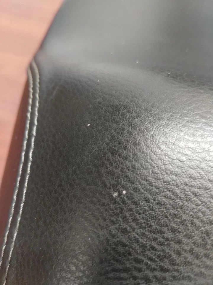 Сиденье основное седло Triumph 2007-2012 Tiger 1050 T2300669 от оригинального производителя - Изображение 3 из 4