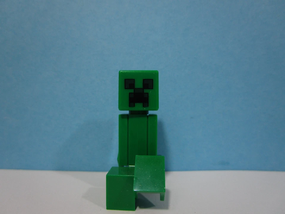 Lego ® Minifigur Minecraft  Creeper  min012 aus 21128 21118 30647 - Bild 1 von 1