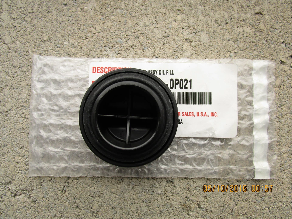 12 - 14 SCION IQ BASE EV ENGINE OIL FLUID FILLER CAP OEM BRAND NEW - Изображение 3 из 4