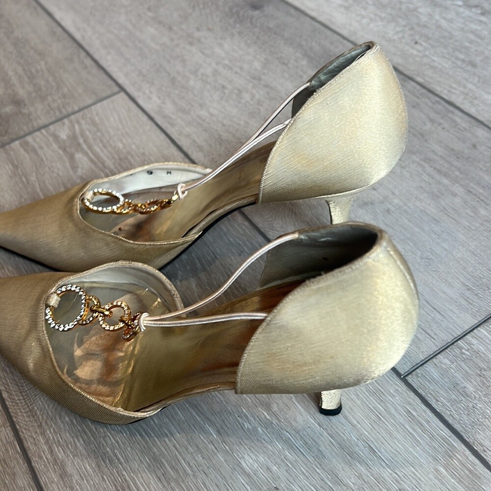 STUART Weitzman vintage metallic duchess taupe kitten heel rhinestone pump 9 eBay