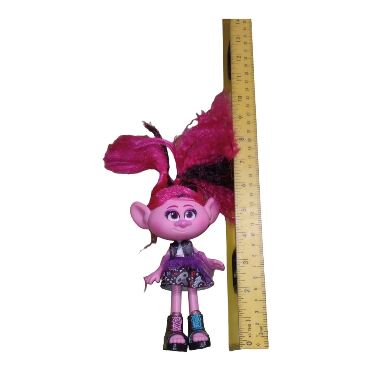  Trolls DreamWorks Glam Poppy Fashion Doll with Dress, Shoes,  and More, Inspired by The Movie World Tour, Toy for Girl 4 Years and Up :  Toys & Games