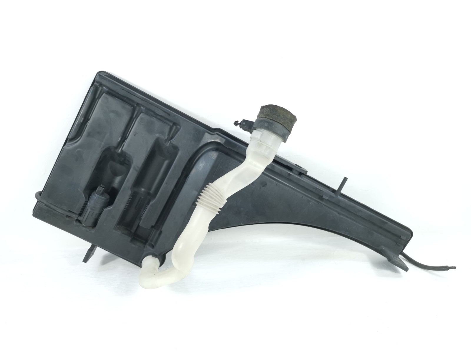 Maserati Ghibli S AWD 3.0 Auto 2014 Windshield Washer Tank Reservoir 670006414