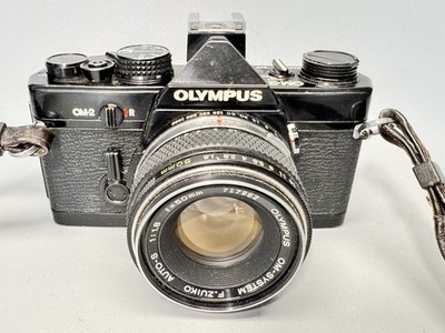 Olympus OM-2 Spiegelreflexkamera mit 50mm 1:1.8  #717962-60