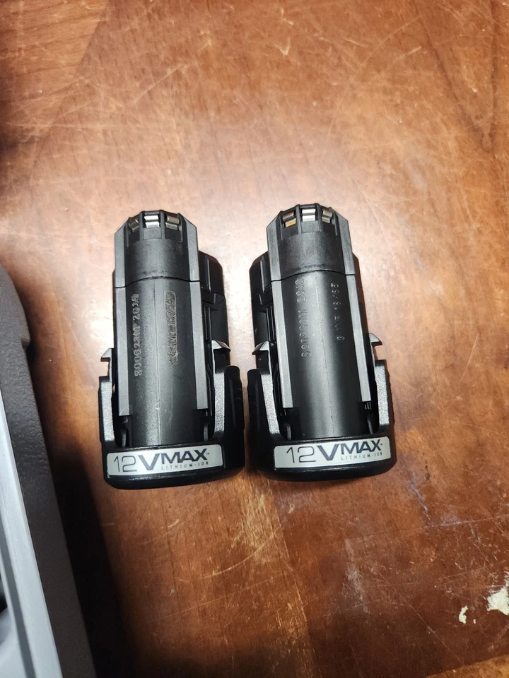 Dremel Multimax 8300 Cordless 12v Tool Kit in hard case - Image 3 of 4