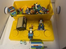 LEGO Classic Medium Creative Brick Box 10696 with Bulk Pieces and Horse Trailer