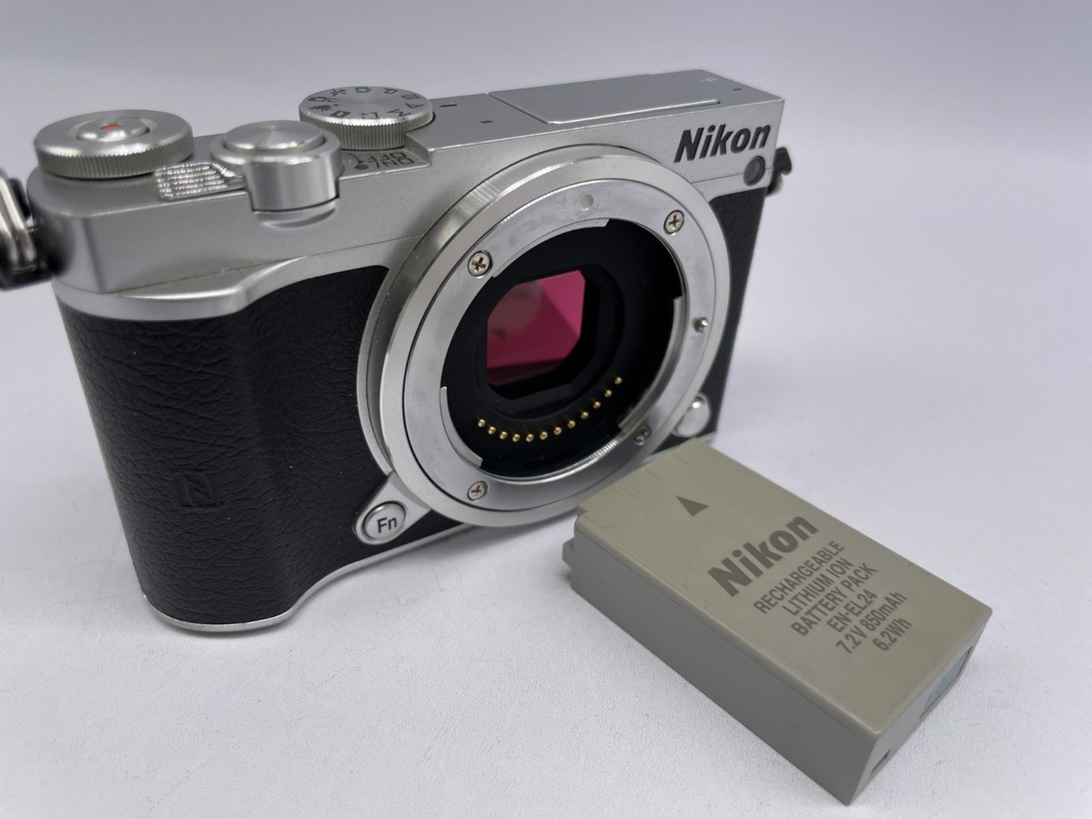 Nikon 1 J5 20.8MP Digital Camera - Silver (Kit w/ PD 10-30mm Lens