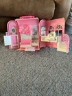 1998 Vintage Barbie Bed & Bath Fold-N-Go Play Set #1052