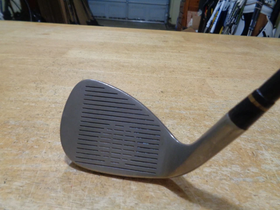 TOMMY ARMOUR Ti 100 Titanium Pitching Wedge PW IRONS IRON Graphite R-Flex - Image 3 of 4