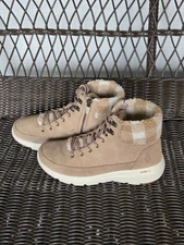 Skechers Glacial Ultra Go Suede Boot With Plaid Fleece Collar Size 7M