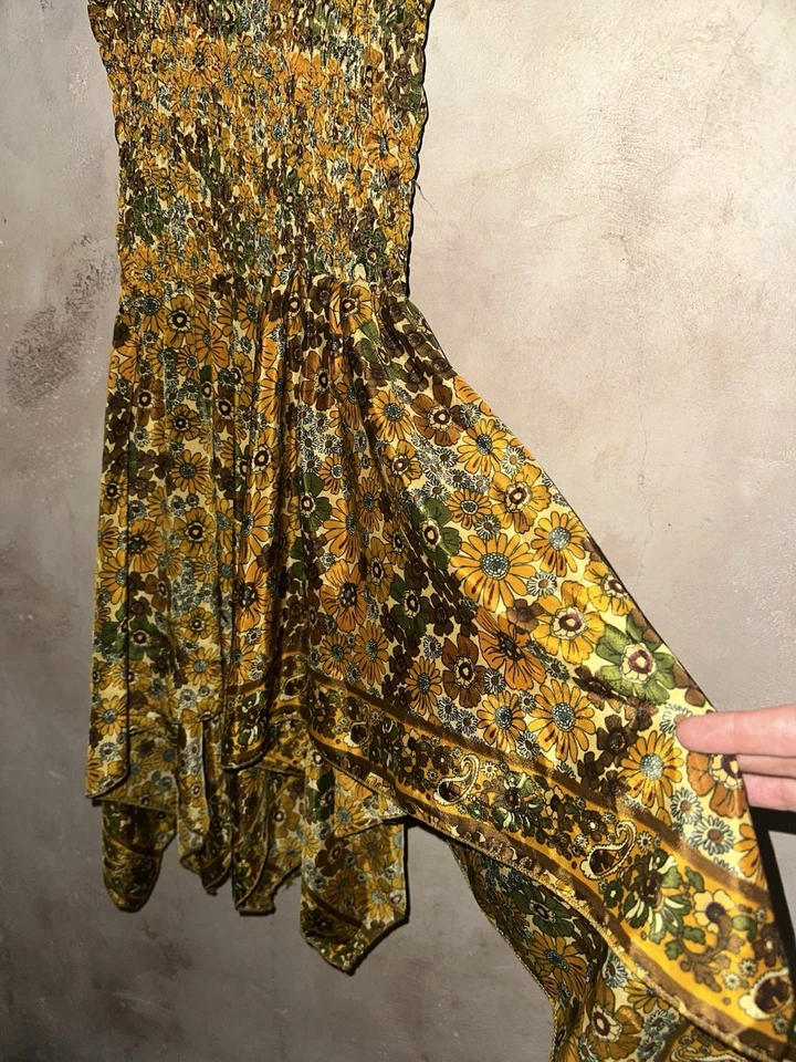 Boutique Fairy Handkerchief 70's Floral Silk Dress Size Small fairycore hippie - Image 2 of 4