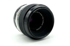 Nikon Nikkor-P 55mm f/3.5 micro macro close-up non-AI prime lens