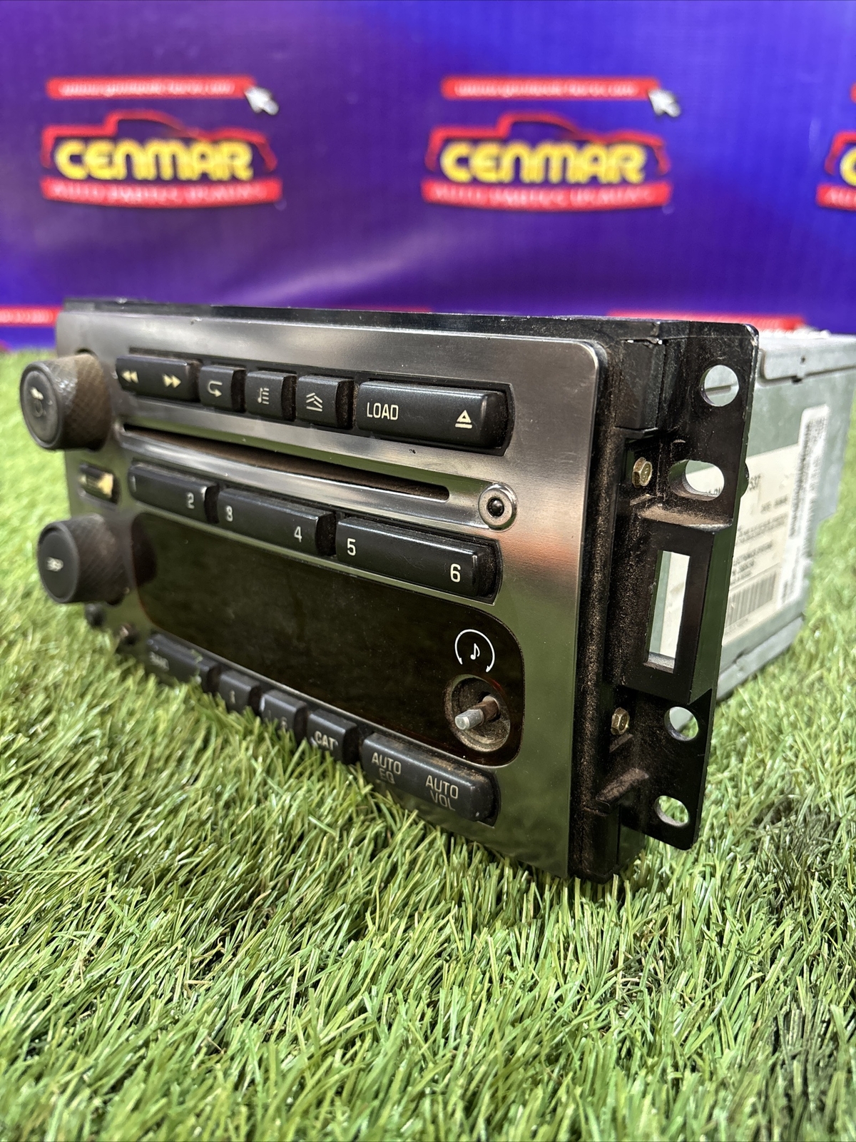 Hummer H3 Radio With 6 Disc CD Player GM PN 15261537 for sale 
