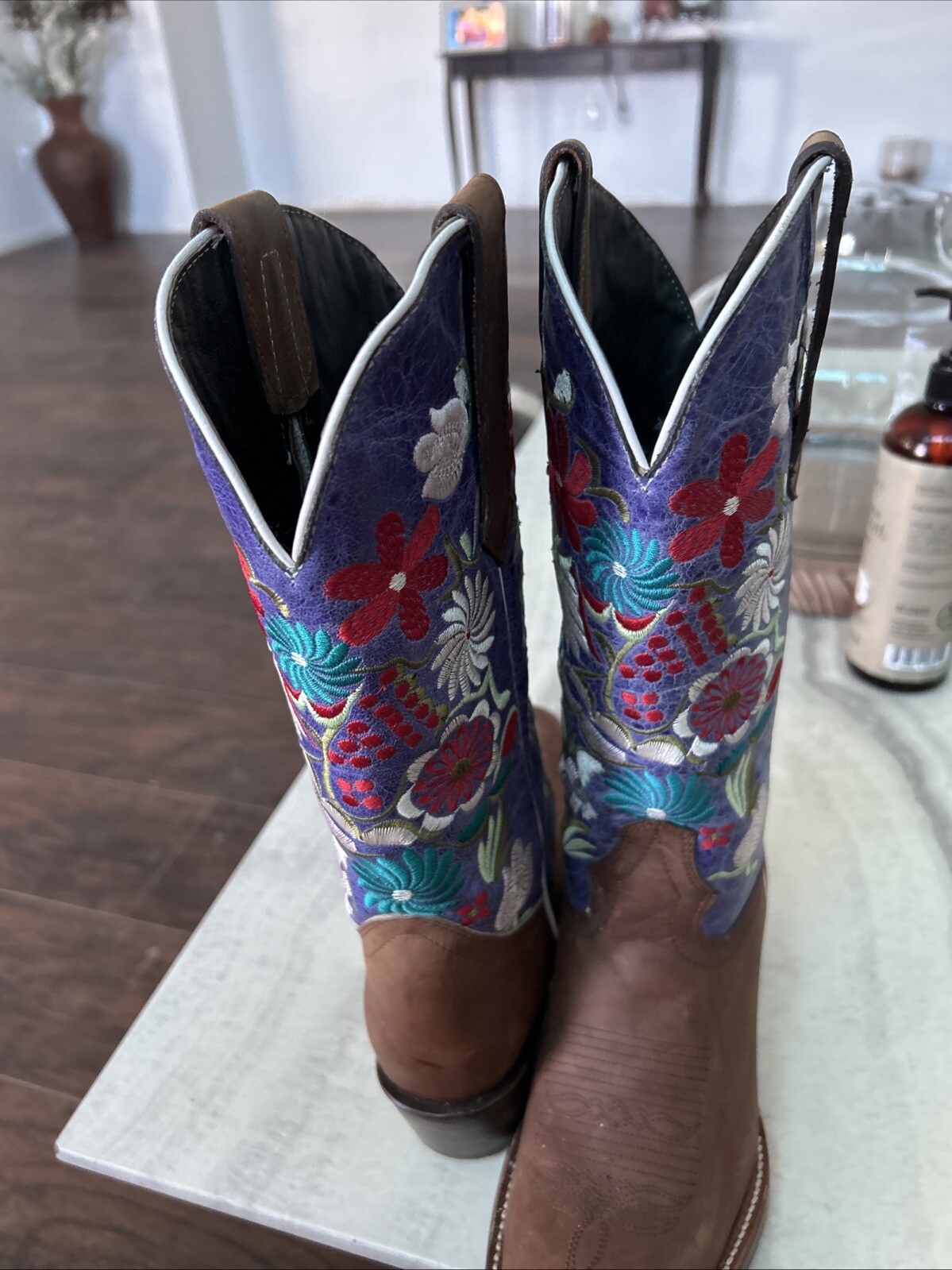 Boots Nice - image 2