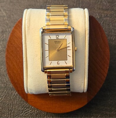 Seiko  tank  Watch Vintage Gold Color Great Condition! V700-5K39 NEW BATTERY