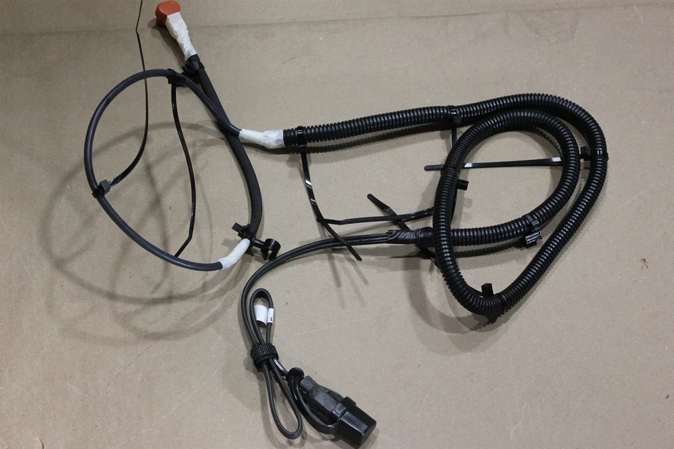 Шнур нагревателя двигателя V6 3,6 л Mopar 68093127AB новый из старых запасов новый из старых запасов оригинальный производитель оборудования - Изображение 2 из 4