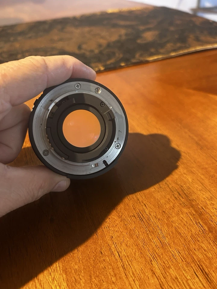 Lente Nikon AF Nikkor 50 mm f/1,8 Prime compatible con marco completo Foto 3 de 4