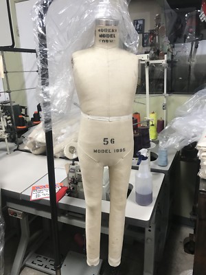 Used Modern Form Full Form Size 5 Girls