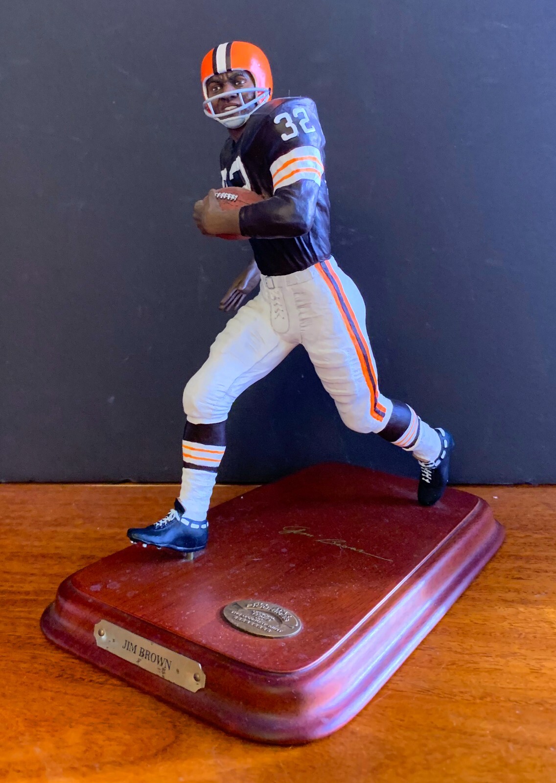 JIM BROWNCleveland Browns RB, DANBURY MINT Statue, HTF, COO/Orig Box