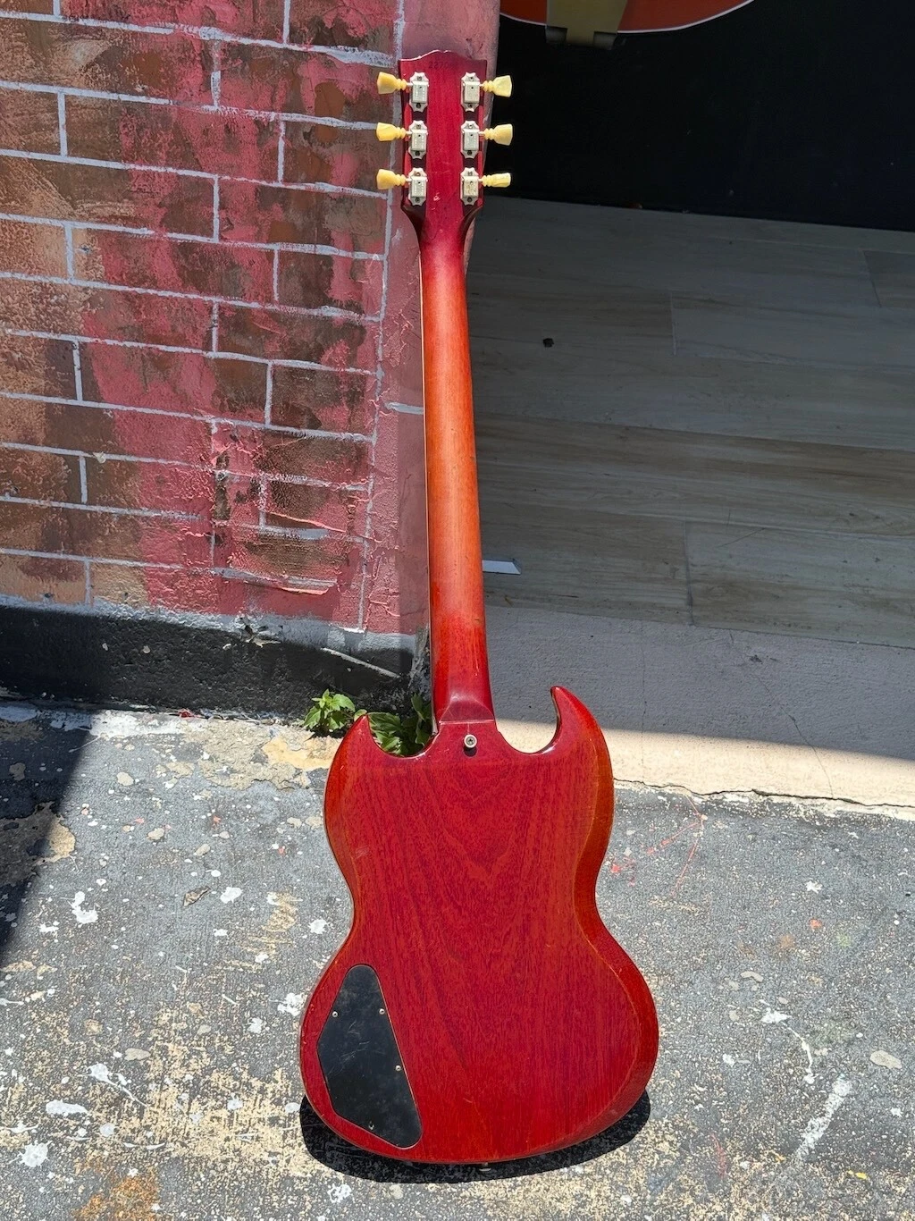 Picture 3 of 20