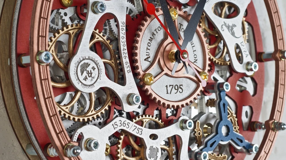 Reloj de pared Automaton Tourbillon rojo engranajes móviles diseño de mecanismo de reloj cinético Foto 4 de 4